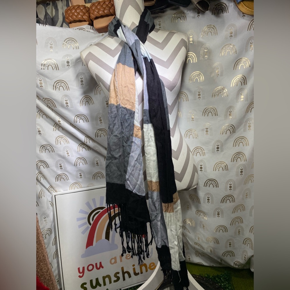 Chic Patchwork Scarf with Fringe